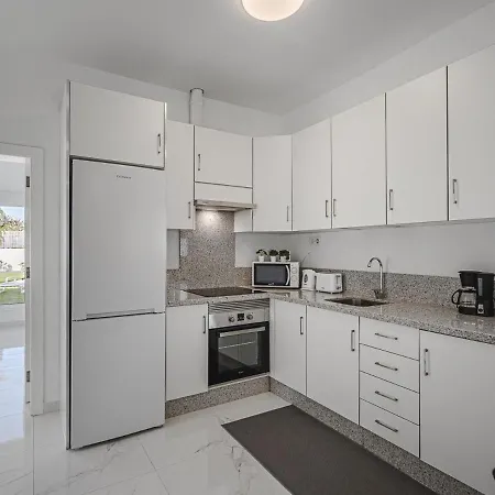 303 Casa Jardin Con Piscina Y Gran Jardin * 아데제