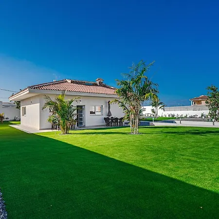 303 Casa Jardin Con Piscina Y Gran Jardin Villa